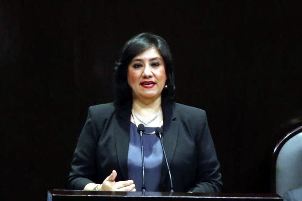 La Secretaria Sandoval en su comparecencia ante el pleno de la Cámara de Diputados.