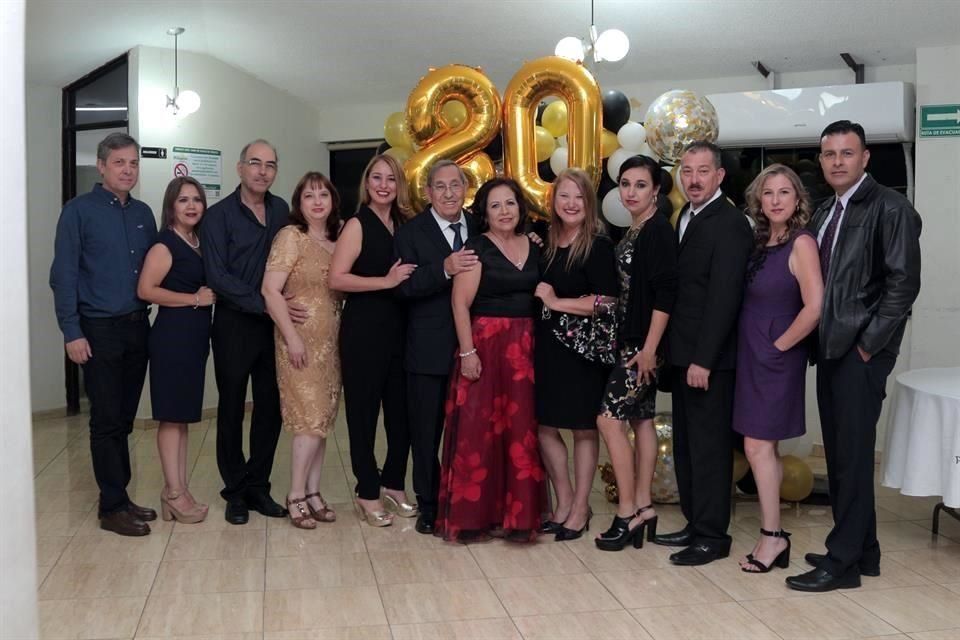 Víctor García, Teresa Serrato de García, María García Guajardo, Víctor Manuel García Villarreal, María Guadalupe Ramos de García, Myriam García Guajardo, Verónica Cabrera de García, Blanca García de A