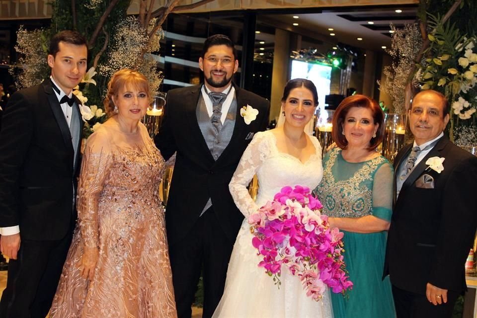 Aarón Hidalgo Garza, Blanca Inés Garza de Hidalgo, Antonio Hidalgo Garza, Alejandra Montemayor Villarreal, Aurora Villarreal de Montemayor y Carlos Alberto Montemayor Cantú
