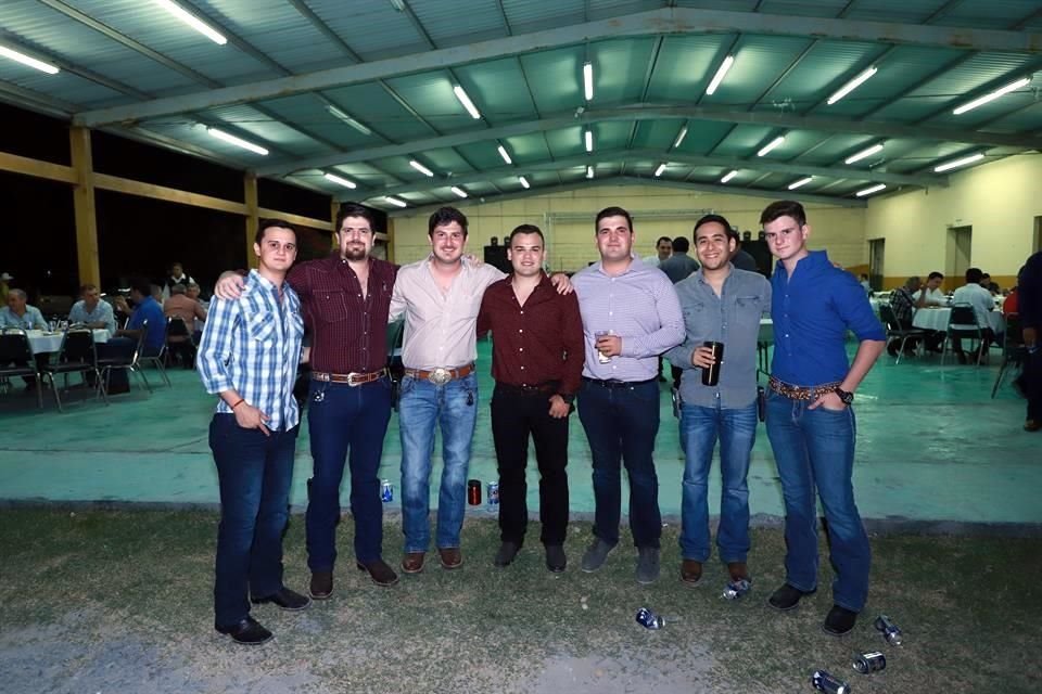 Eduardo Elizondo, Fernando Elizondo, Gerardo Elizondo, Luis Arturo Morales, Luis Eduardo Flores, Raymundo Ramos y Leobardo Elizondo