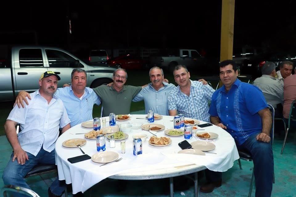 Jorge Elizondo, Eliezer Martínez, Javier Zambrano, José antonio Elizondo, Héctor Galindo e Ignacio Espinosa