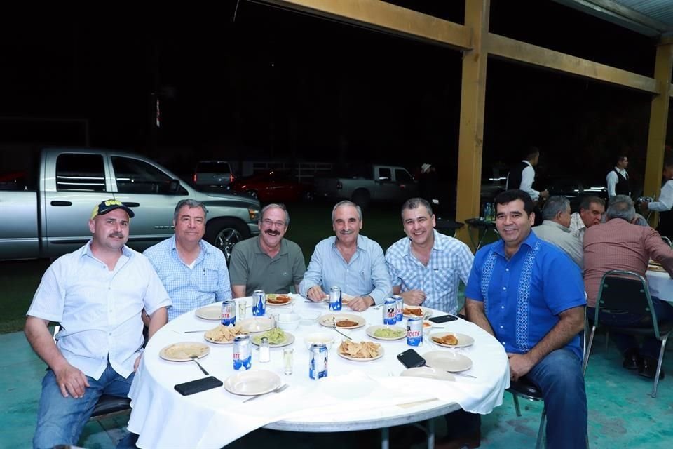 Jorge Elizondo, Eliezer Martínez, Javier Zambrano, José antonio Elizondo, Héctor Galindo e Ignacio Espinosa