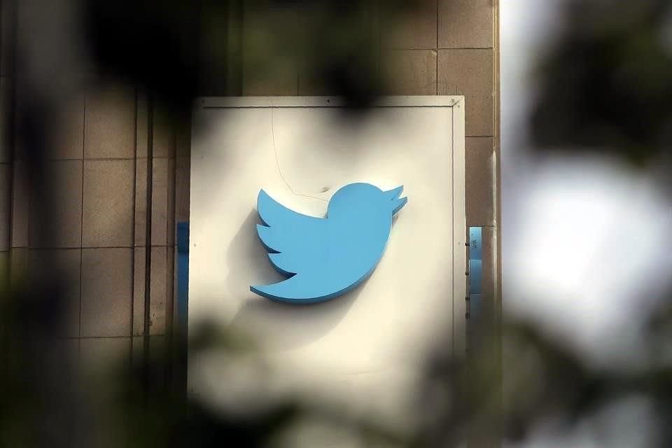 Twitter dijo que los hackers lograron cambiar la contraseña de 45 de sus usuarios.