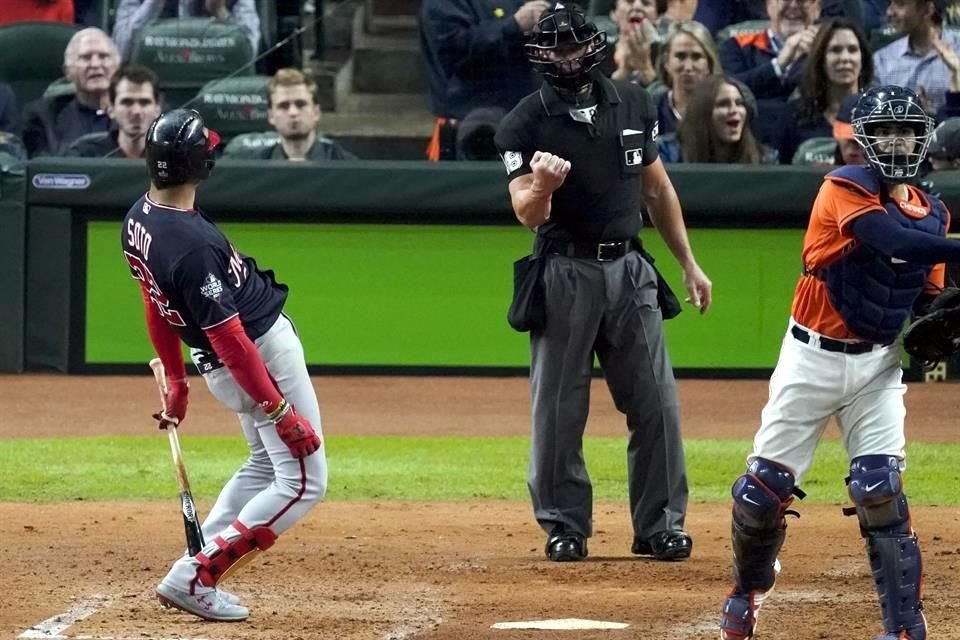 La ofensiva de Nacionales no sólo tuvo que batallar con el control de Zack Greinke en las primeras entradas, sino que también con el ampayer.