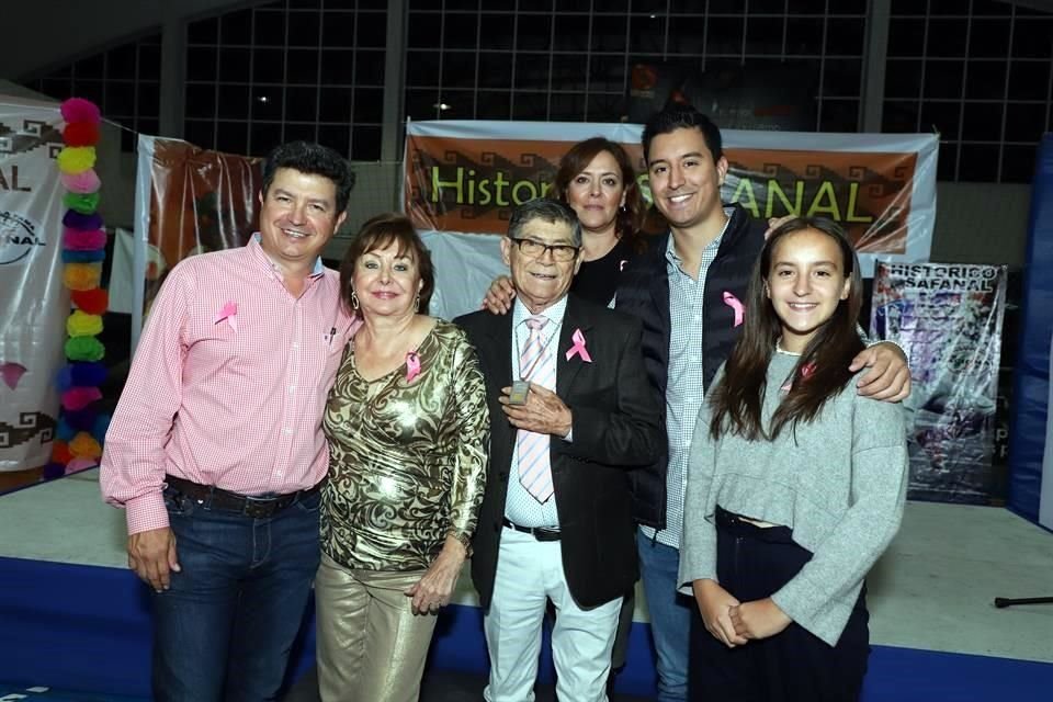 Orlando Montalvo Elizondo, Isabel Elizondo de Montalvo, Orlando Montalvo González, Roberta Barragán de Montalvo, Orlando Montalvo Barragán y Roberta Montalvo Barragán
