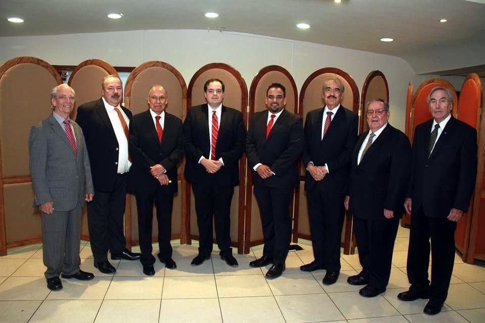 mesa directiva 2019 de Colonos Contry: Jaime González, Ricardo Reyes Cárdenas, José Luis Ochoa, Sergio Reyes Alcalá, Abraham Lozano, Roberto Serna, Antero Cantú Garza y Eugenio Flores Guajardo