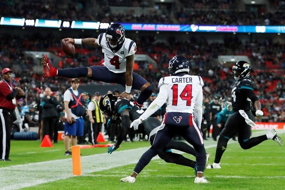 Deshaun Watson tuvo otra destacada actuación con su equipo.