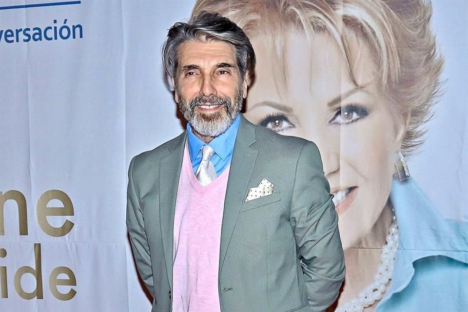 El cantante dice estar feliz porque su hija, Ana Victoria, encontró un buen hombre.