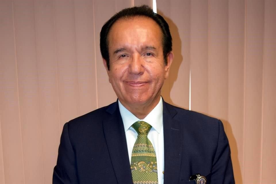 Doctor Juan José Roque Segovia, director de Salud Mental y Adicciones.