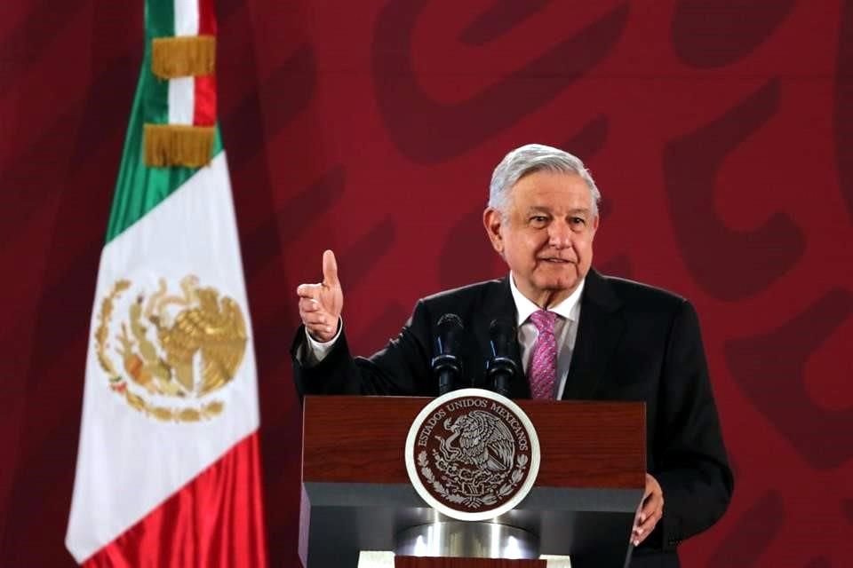 Tras petición de CIRT para eliminar los tiempos oficiales del Estado, AMLO dijo que hará una propuesta para reducirlos.