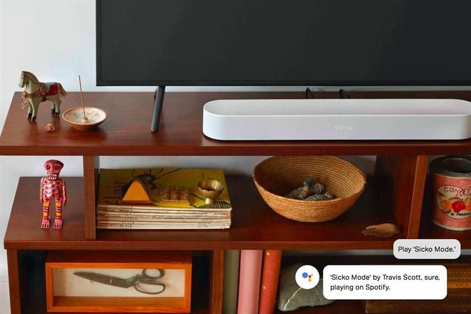 Con Sonos Beam podrás encender la TV con el Asistente de Google con la conexión HDMI ARC y CEC, cambiar de TV a música y ajustar el volumen.