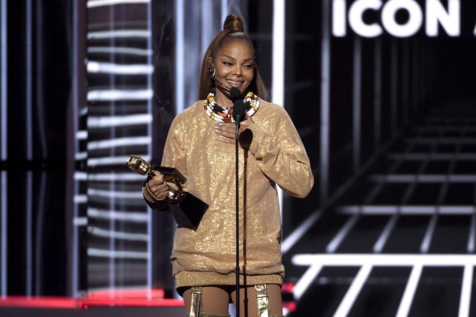 Janet Jackson ofreció una actuación musical y fue reconocida por su trayectoria.