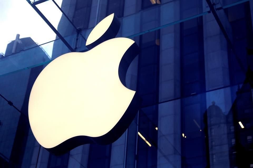 La Comisión analizará los términos y condiciones que exige Apple a los comerciantes y páginas web para integrar su servicio de pago.