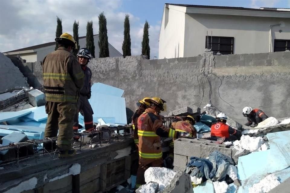 Al lugar se movilizaron rescatistas de Protección Civil del Estado, Monterrey, García y Santa Catarina, así como elementos de Bomberos de Nuevo León y de la Cruz Roja.