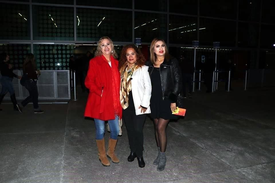 Alma Jiménez, Sara Gauna y Lupita Gauna