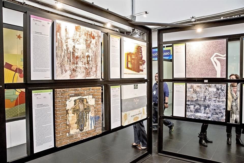 El talento de 121 creadores se conjuga en La Tabla de los Elementos, una exposición conmemorativa del Universum que muestra, a través de piezas pictóricas y gráficas, los 118 elementos.