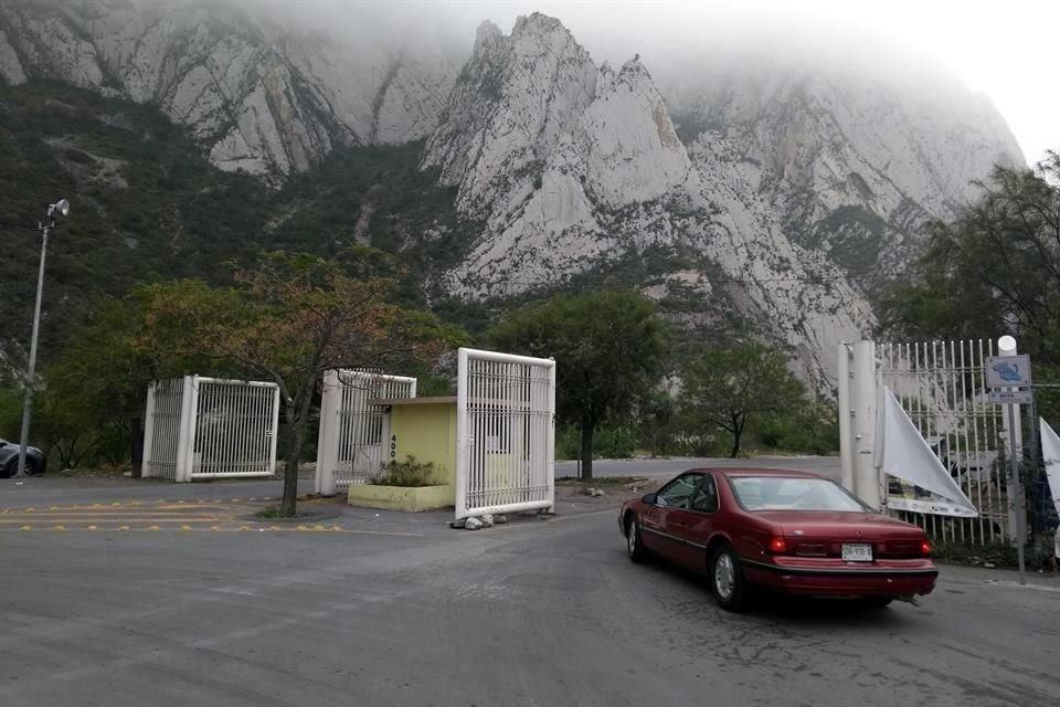 En el Parque La Huasteca escasea la presencia policial.