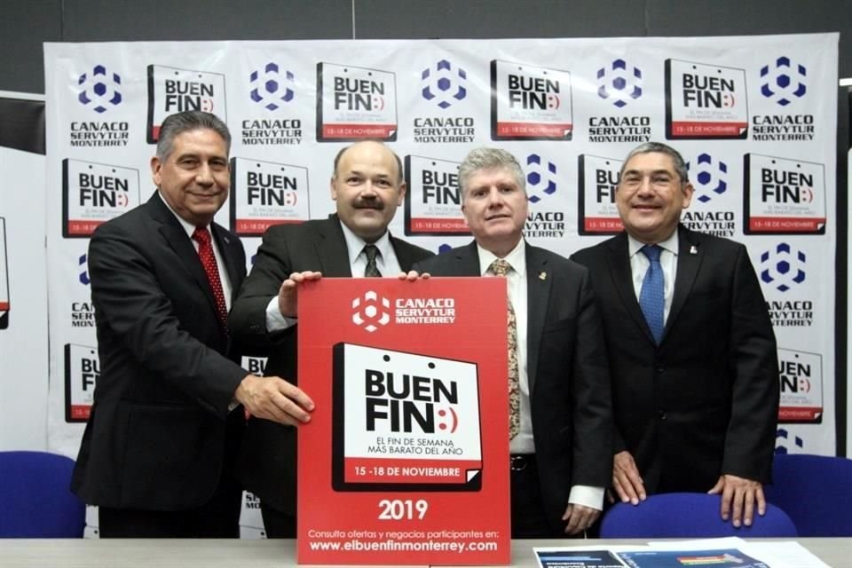 Sergio Anguiano, Jesús Salazar, Gabriel Chapa y Javier Arteaga,  representantes de Canaco Monterrey