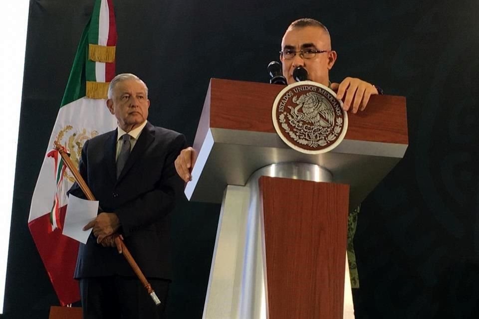 Arturo Trinidad González, subjefe operativo del Estado Mayor de la Secretaría de la Defensa Nacional, tomó la palabra esa mañana para hablar sobre el trabajo de seguridad en el estado de Oaxaca.
