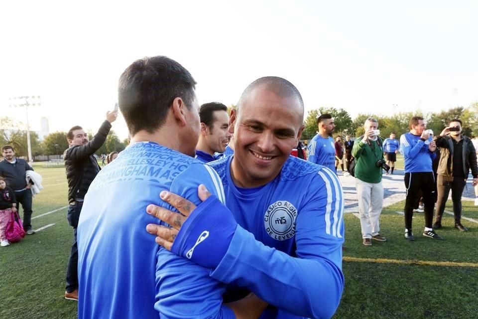 Suazo entrenó ayer para estar listo para el Clásico de Leyendas.