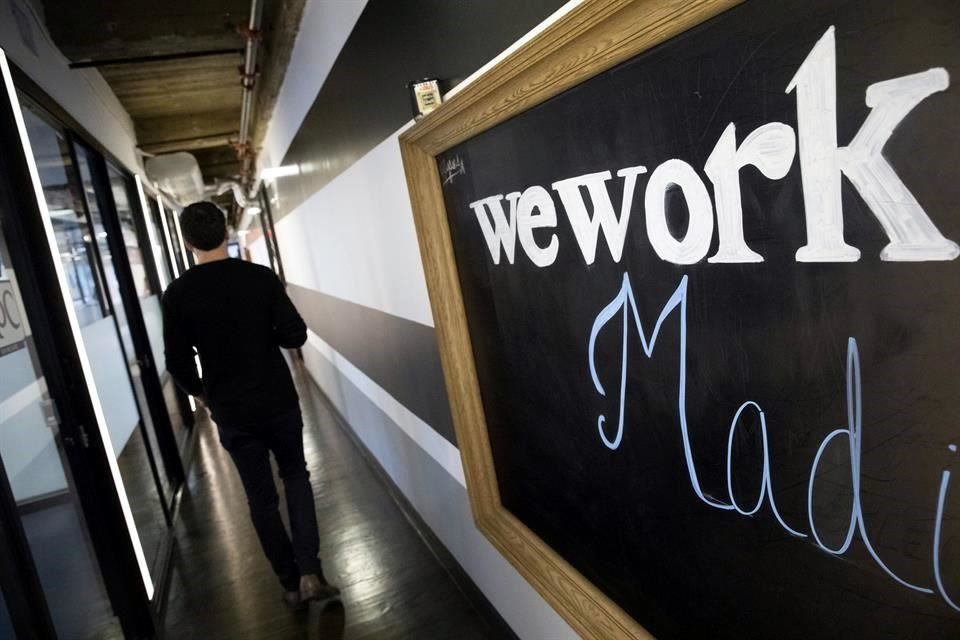 WeWork está ahora en conversaciones con BowX Acquisition Corp., una empresa de cheques en blanco que recaudó 420 millones de dólares en agosto, según el informe del Financial Times. 