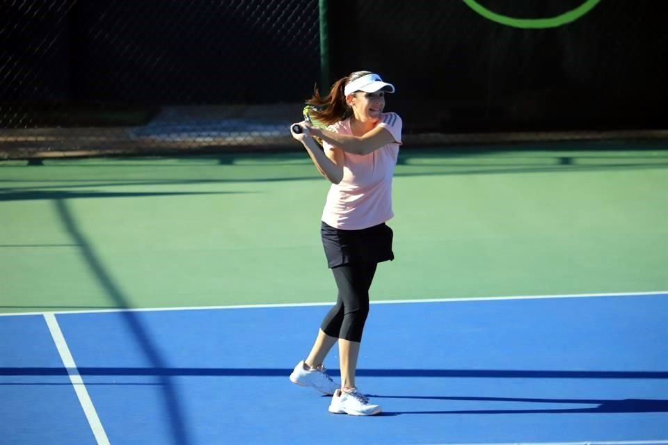 DEPORTIVO CUMBRES Herminia Díaz de León