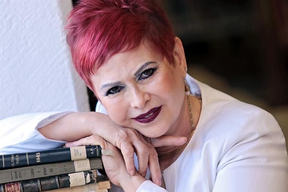 Minerva Margarita Villarreal recibió el Premio Nacional de Aguascalientes 2016.