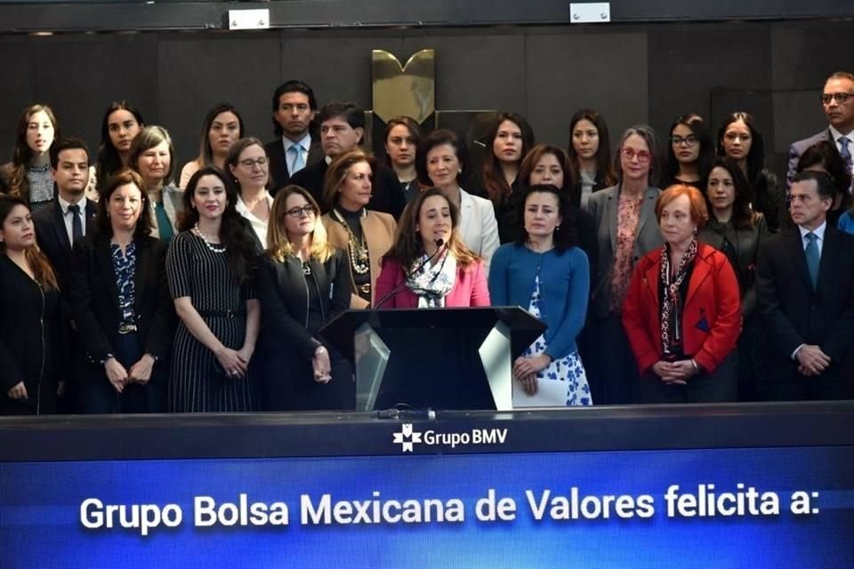 Hardy alertó que mantener la baja presencia de mujeres en los altos puestos directivos hace que las empresas pierdan competitividad.