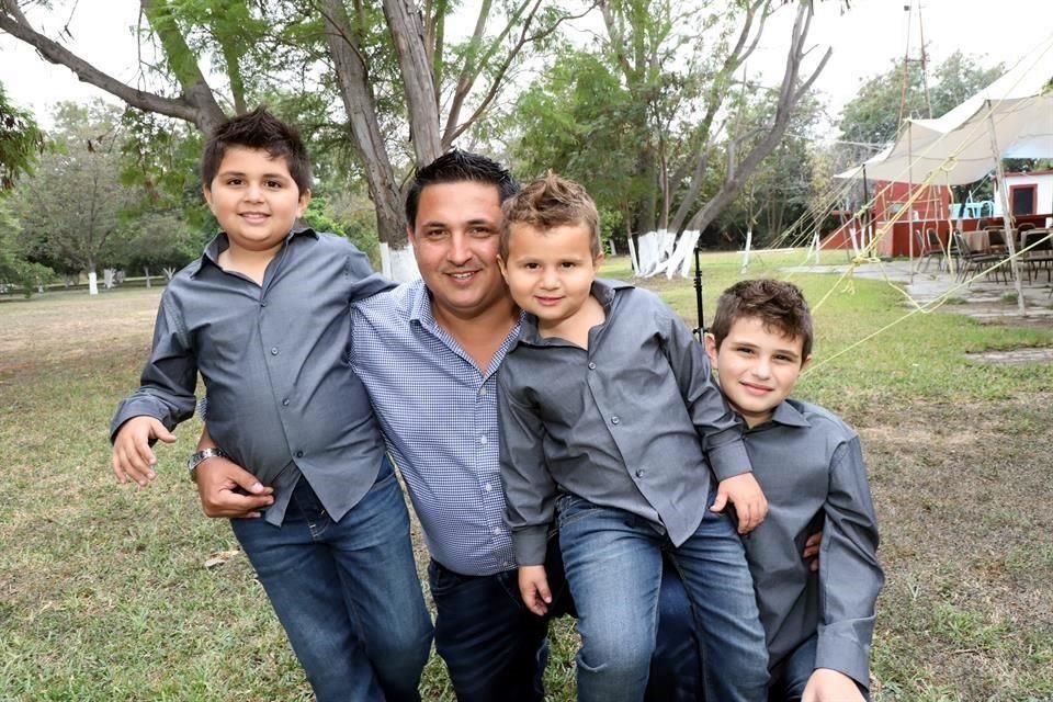 Mauro Ayala Villarreal, Víctor Ayala, Matías Ayala Villarreal y Mateo Ayala Villarreal