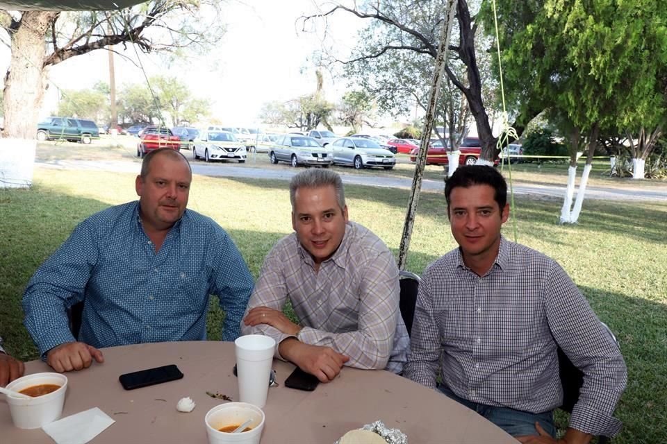 Horacio González, José Luis González y Alejandro González