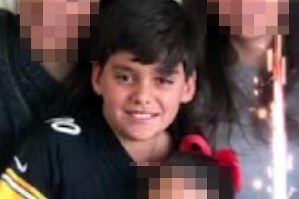 De tan sólo 12 años de edad, Andrés sufrió un accidente en un rancho mientras conducía un auto tubular tipo Razer.