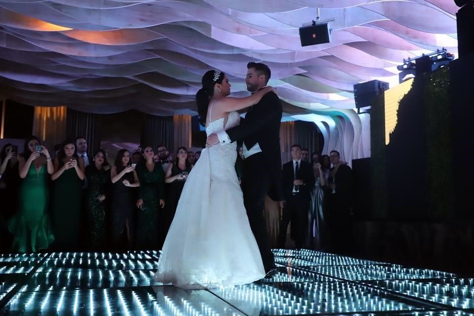 Karina García Tueme y David Carmona Candanosa