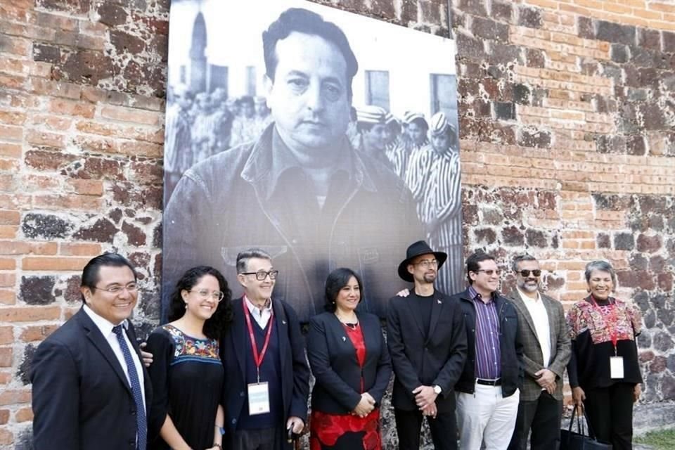 Hoy fue develada una placa en honor al ex militante del Partido Comunista Mexicano Valentín Campa.