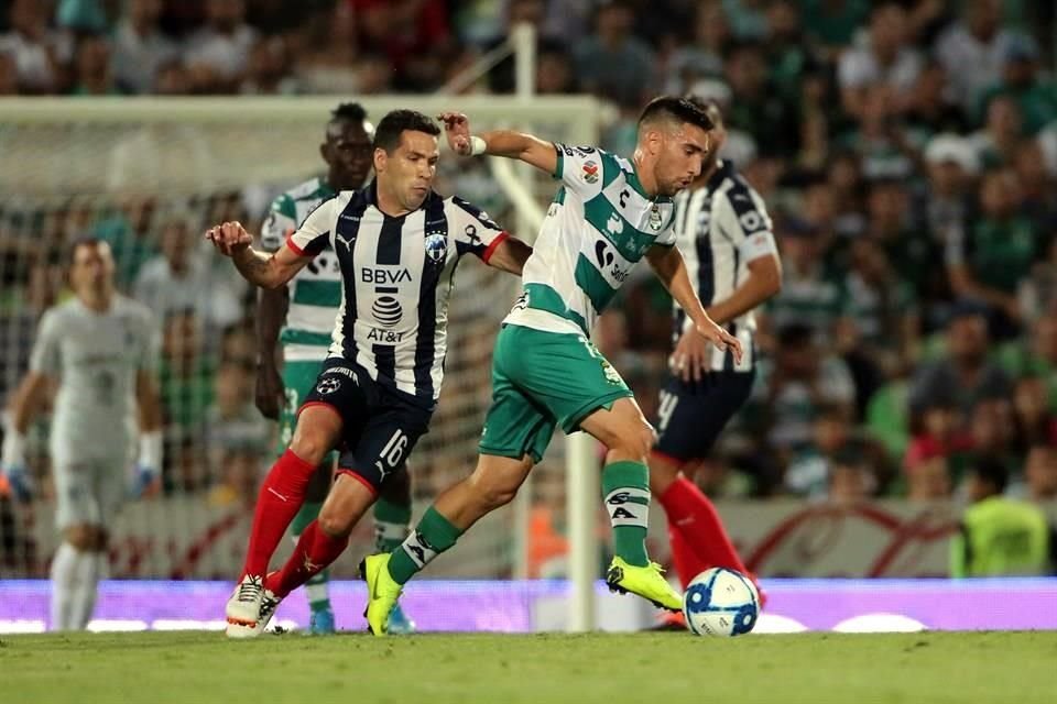 Santos y Rayados se vieron en la Jornada 6 con triunfo 2-1 de los Guerreros.