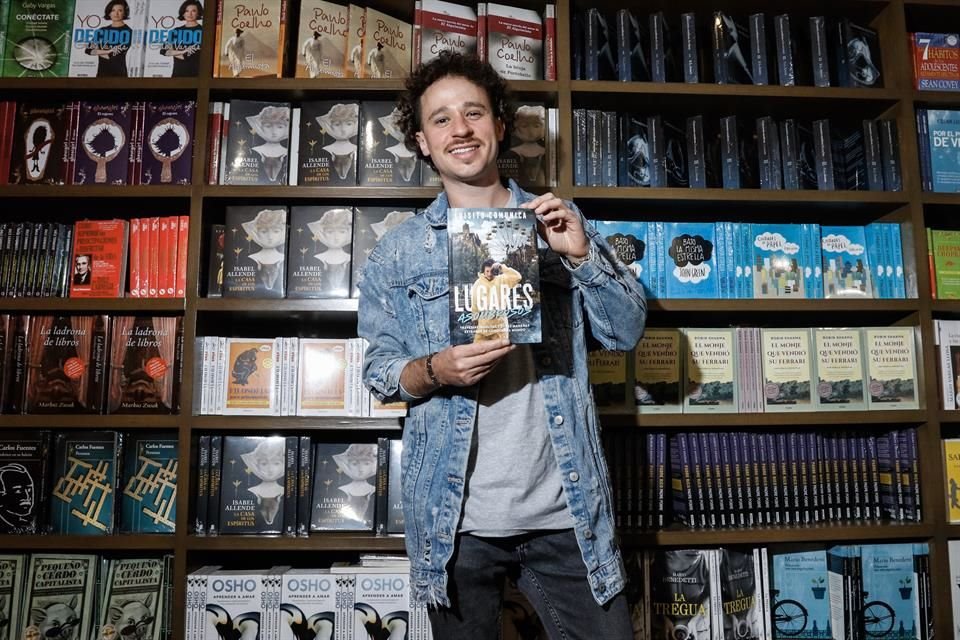 Luisito cambió el ser youtuber para volverse escritor y editar el libro 'Lugares Asombrosos'.