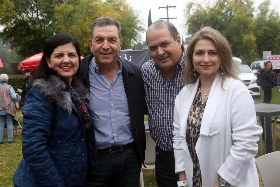 Marcela de la Garza de Treviño, Rubén Treviño, Martin Canavati y Alejandra de Canavati