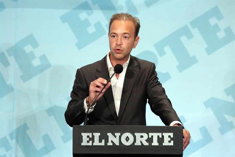 En su primera intervención, el independiente Fernando Elizondo Ortiz dijo que él ve dos San Pedro diferentes.