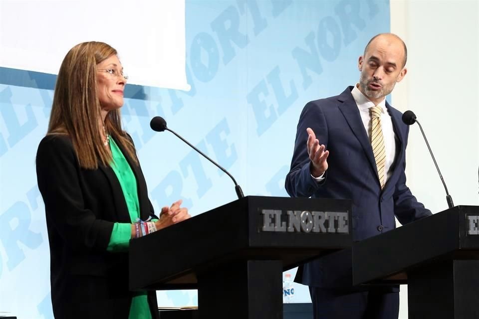 Treviño cuestionó a Clouthier sobre el apoyo de panistas que están con él. 