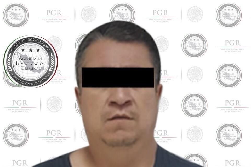 'El Mon' es requerido por la Corte Federal del Distrito Norte de Texas.