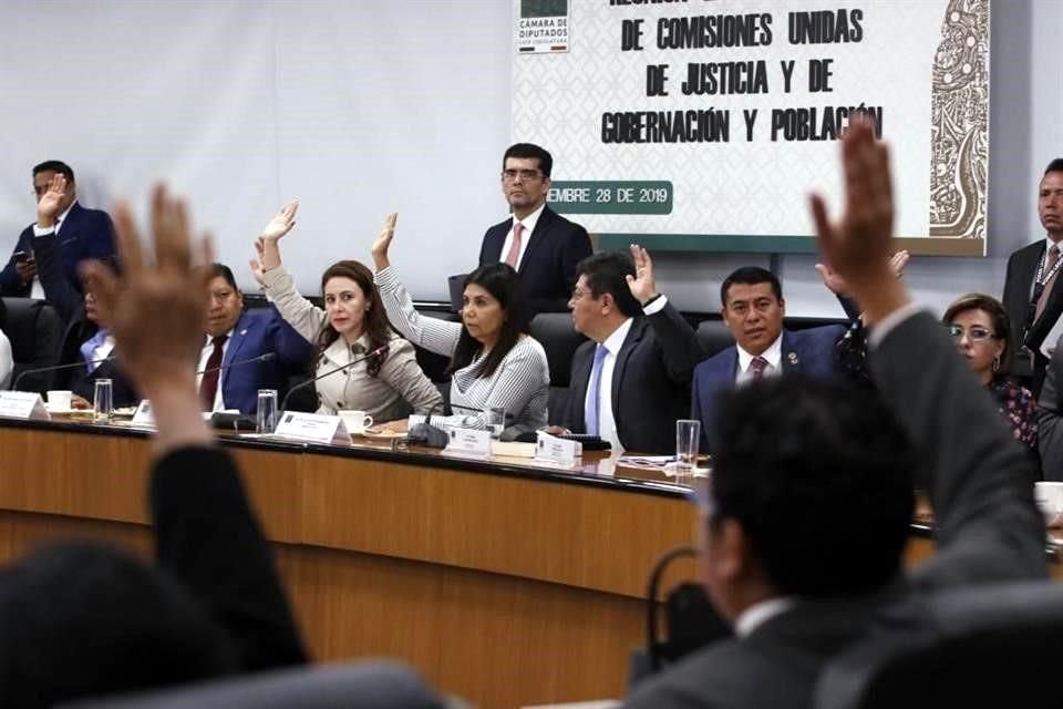 Sesión de las comisiones unidas en San Lázaro.