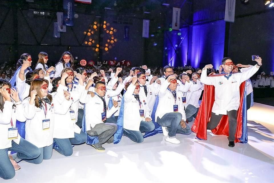 La segunda edición de la Noche de Galardones tiene como objetivo reconocer, premiar y fortalecer la relación de Farmacias Benavides con sus proveedores.