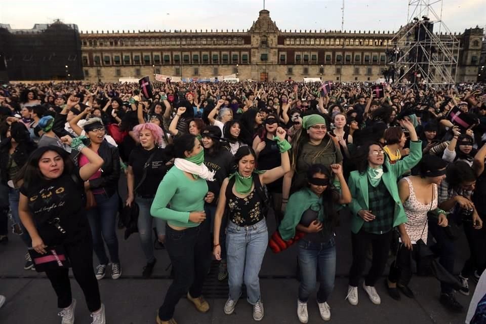 Una de las manifestantes dijo que el Presidente López Obrador anunció que quería una manifestación tranquila.