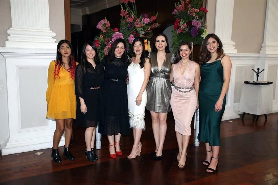 Madai Martínez, Melissa Meagher, Roxana Martínez de Marroquín, Ana Karen Montemayor, Ingrid Montemayor, Lizzeth Martínez y Debanhy Campos