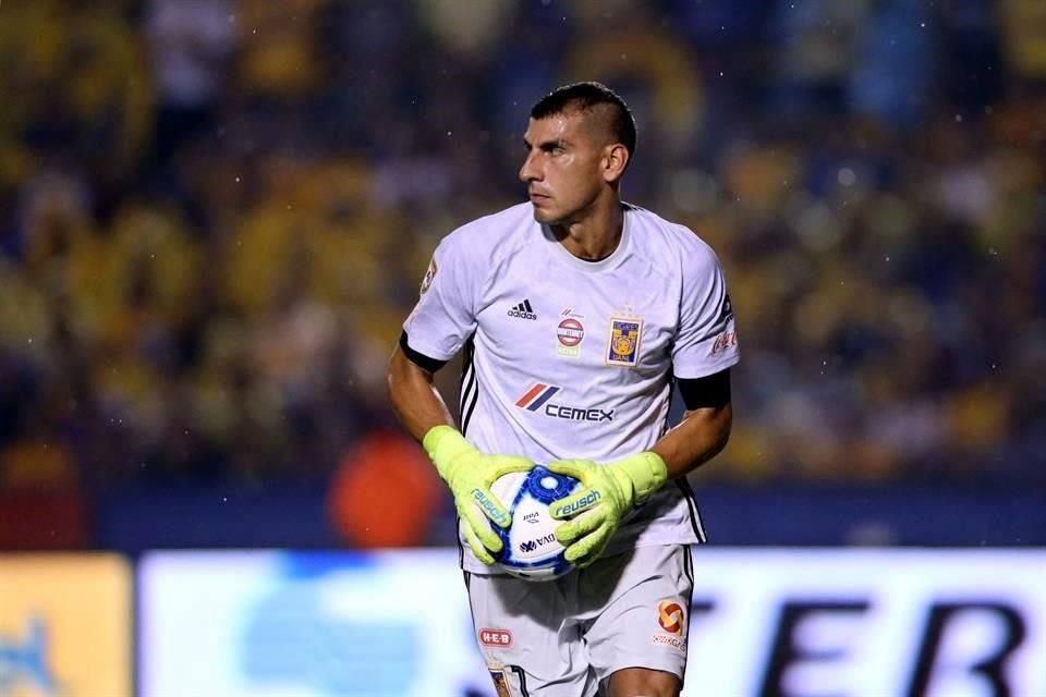 Nahuel Guzmán será titular en el duelo de esta noche ante América.
