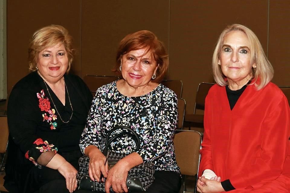 Rosa María Calvillo, María Gutiérrez y Carlota de la Vega