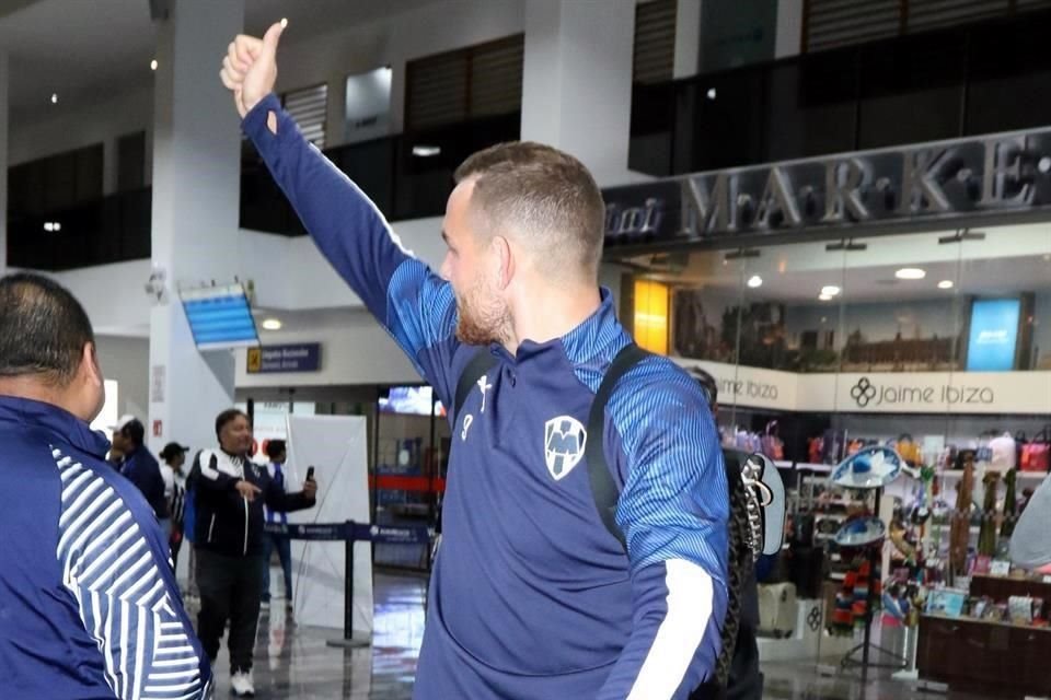 El holandés agradeció el apoyo a la afición albiazul.