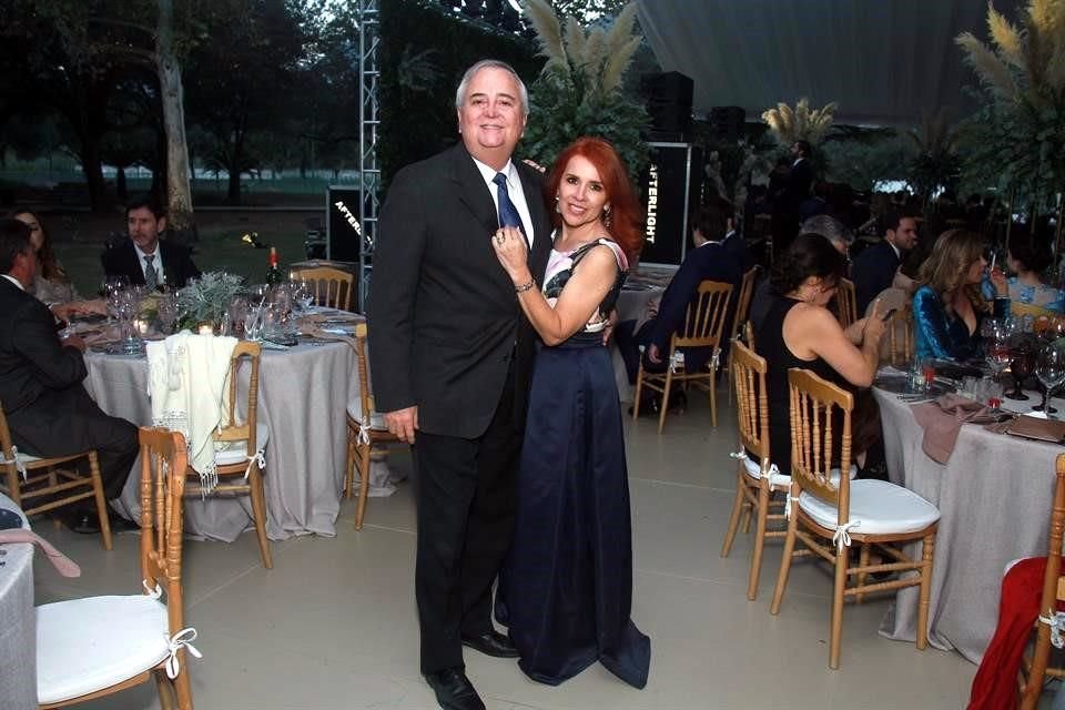 Felipe Villarreal Chapa y Lupita Lozano de Villarreal