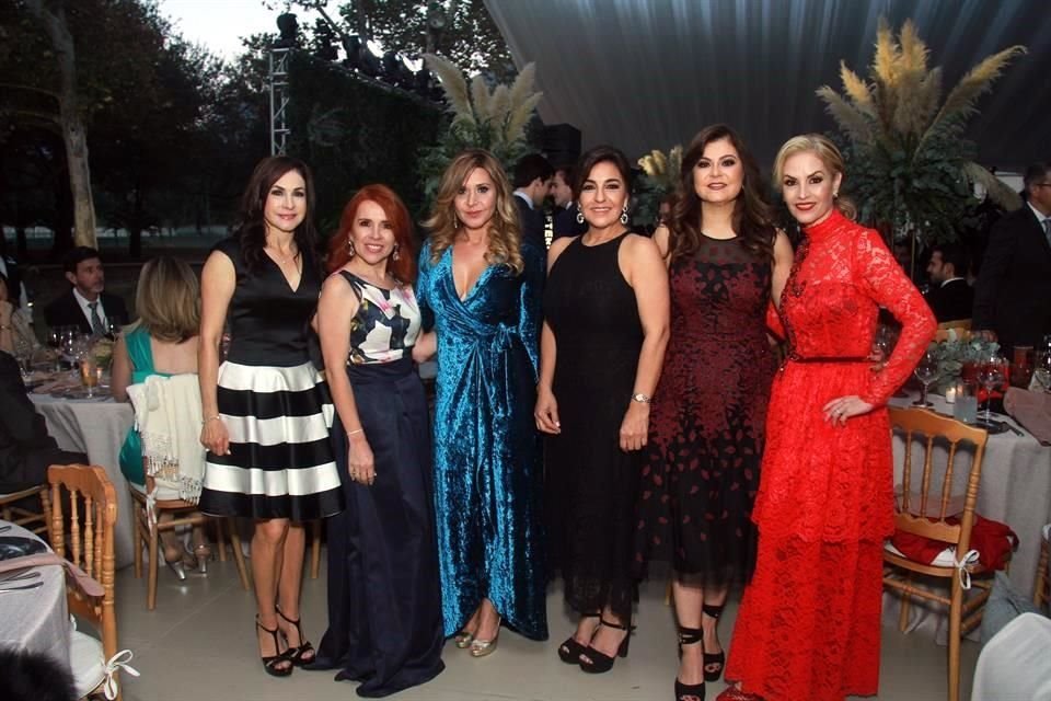 Josefina Escamilla de López, Lupita Lozano de Villarreal,  Edna Ochoa, Dinorah Reyes,  Adriana de Alcántara y Lorena Reyes