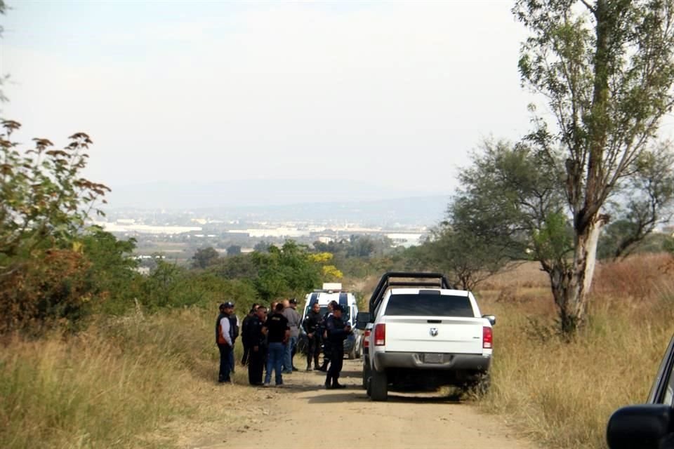 El cuerpo de la adolescente de 16 años fue encontrado ayer en una brecha de difícil acceso, cerca del cruce de la Calle Charrería y Ramón Corona, en El Fraccionamiento Los Agaves.