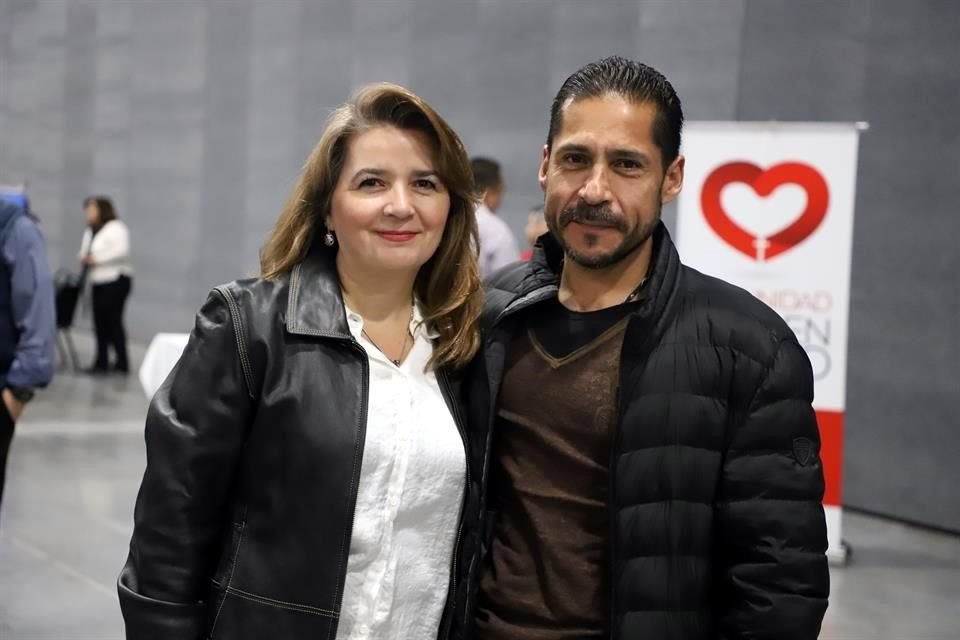 Maritza de Montoya y César Montoya